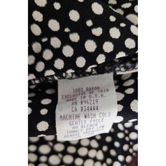 Black & White Lightweight Skirt, XL, NO Tags - Picture 8 of 10